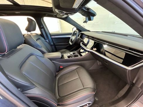 Used 2025 Jeep Wagoneer S Launch Edition image 14