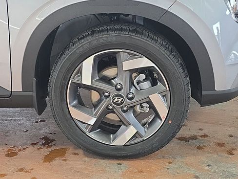 New 2026 Hyundai Venue SEL FWD image 8