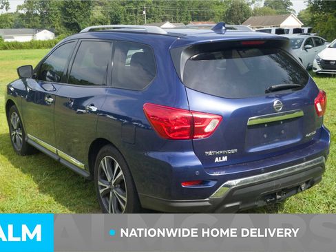 Used 2020 Nissan Pathfinder Platinum FWD image 4