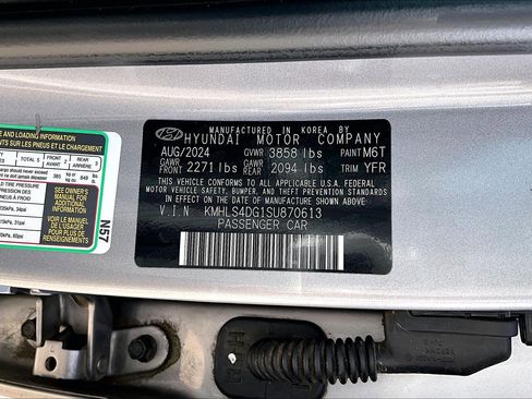 Used 2025 Hyundai Elantra SEL FWD image 19