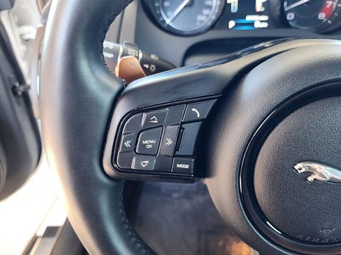 Used 2015 Jaguar F-TYPE S image 44