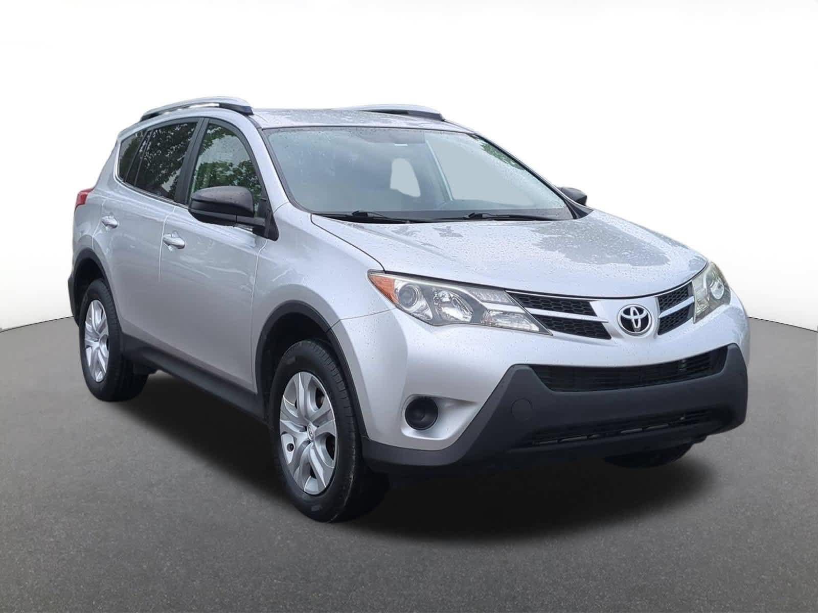 Used 2015 Toyota RAV4 LE AWD/4WD image 8