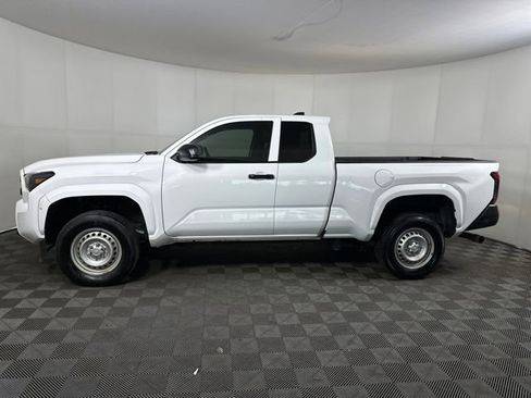 Used 2024 Toyota Tacoma SR image 6
