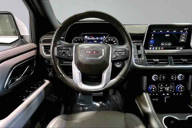 Used 2021 GMC Yukon SLT w/ Rear Media and Nav Package AWD/4WD image 8