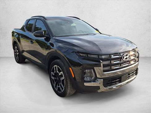 Used 2025 Hyundai Santa Cruz Limited AWD/4WD image 3