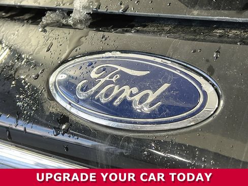 Used 2020 Ford Explorer XLT w/ Comfort Package image 32