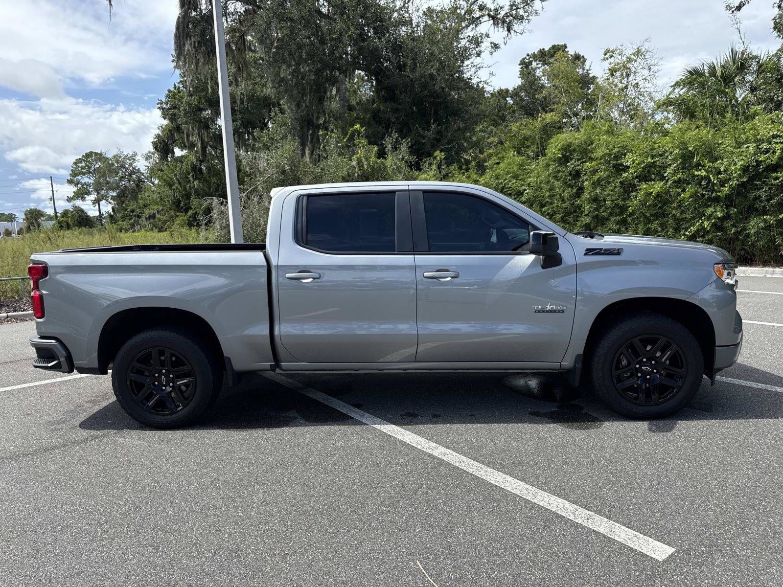 Used 2023 Chevrolet Silverado 1500 RST w/ Texas Edition Plus AWD/4WD image 2