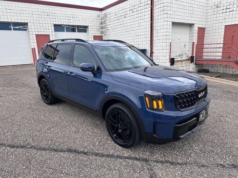 Used 2024 Kia Telluride EX X-Line AWD/4WD image 2