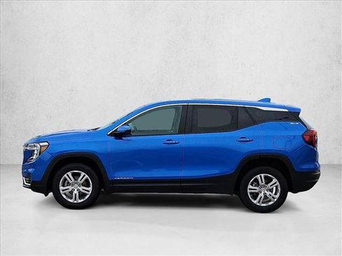 Used 2024 GMC Terrain SLE AWD/4WD image 9