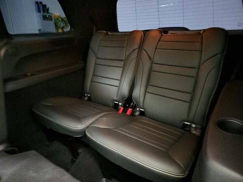 Used 2018 Mercedes-Benz GLS 63 AMG 4MATIC w/ AMG Night Styling Package image 26