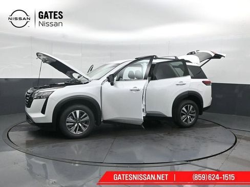 New 2026 Nissan Pathfinder SL image 56