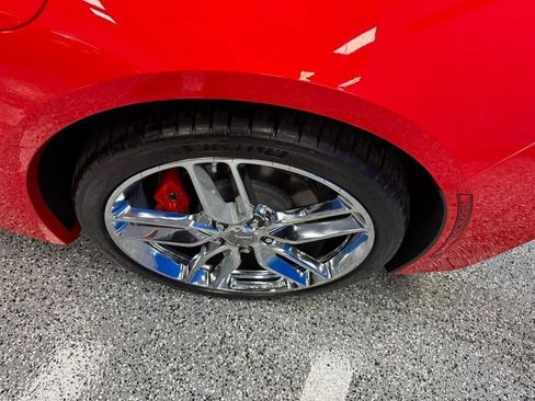 Used 2019 Chevrolet Corvette Stingray Coupe w/ 1LT RWD image 27