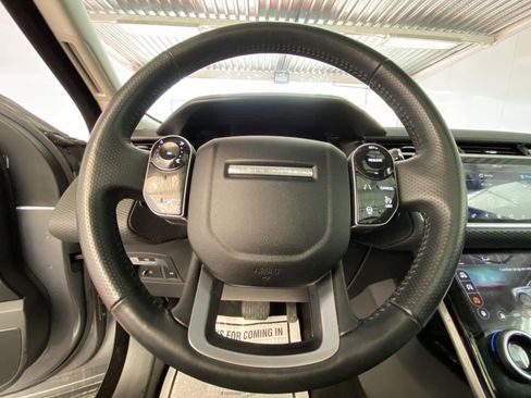 Used 2020 Land Rover Range Rover Velar S AWD/4WD image 26