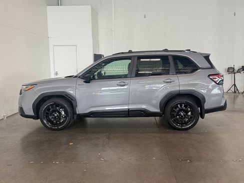 Used 2025 Subaru Forester Touring w/ Touring Package AWD/4WD image 16