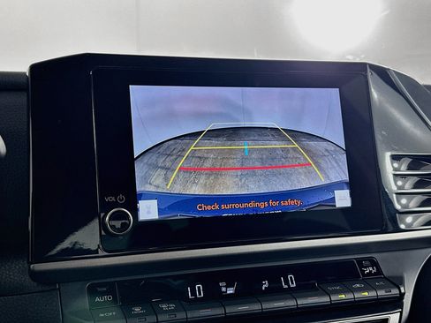 Used 2026 Toyota Camry LE FWD image 22