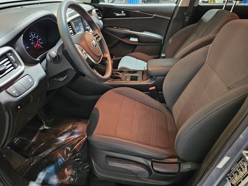 Used 2020 Kia Sorento L image 11