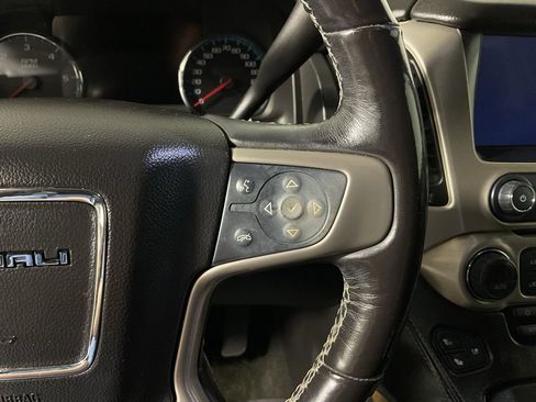 Used 2018 GMC Yukon Denali w/ Open Road Package AWD/4WD image 30
