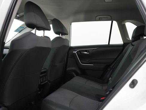 Used 2025 Toyota RAV4 XLE image 16