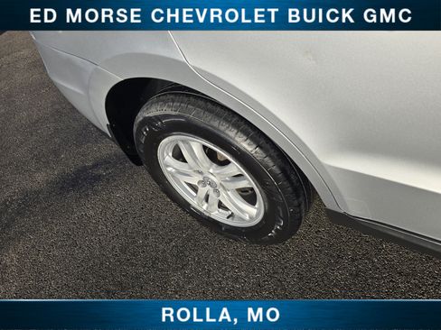 Used 2011 Hyundai Santa Fe GLS image 12