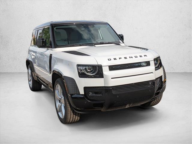 Certified 2025 Land Rover Defender 110 X-Dynamic SE AWD/4WD image 6