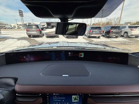 Used 2025 Lincoln Navigator Reserve image 26