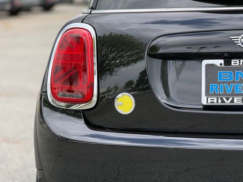 Used 2024 MINI Cooper SE FWD image 16
