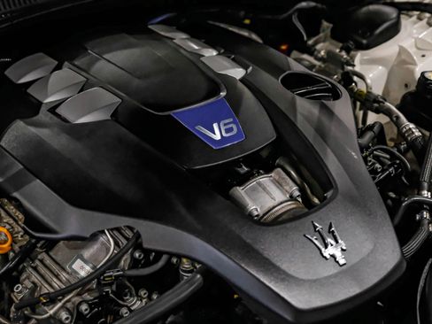 Used 2018 Maserati Ghibli S GranLusso AWD/4WD image 59