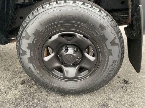 Used 2012 Toyota Tacoma 4x4 Regular Cab image 25