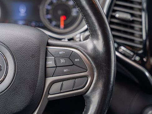 Used 2019 Jeep Cherokee Limited AWD/4WD image 31