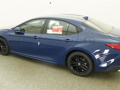 New 2026 Toyota Camry SE w/ Convenience Package