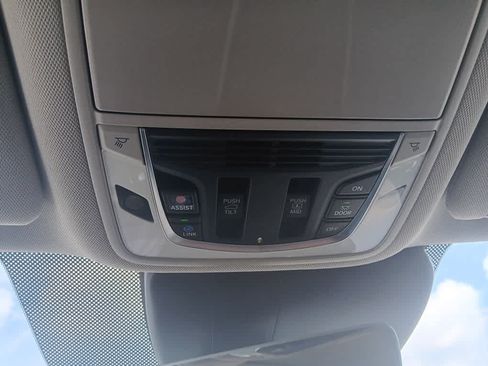 Used 2024 Acura RDX SH-AWD w/ Technology Package image 31