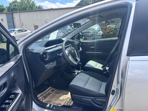 Used 2015 Toyota Prius C Two FWD image 10