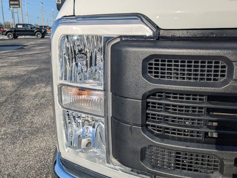 Used 2025 Ford F350 XL image 10