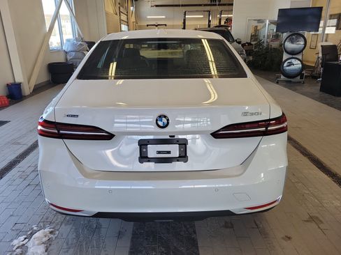 New 2026 BMW 530i xDrive w/ Premium Package image 6
