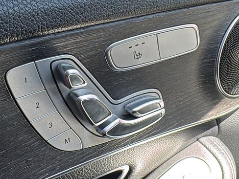 Used 2019 Mercedes-Benz C 300 4MATIC Sedan image 22