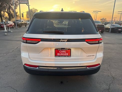 Certified 2024 Jeep Grand Cherokee Limited image 6