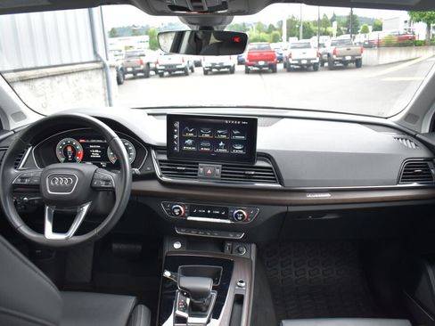 Used 2021 Audi Q5 Prestige w/ Prestige Package AWD/4WD image 26