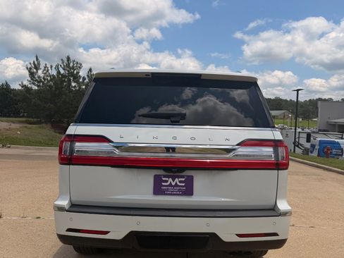 Used 2020 Lincoln Navigator Reserve w/ Luxury Package RWD image 6
