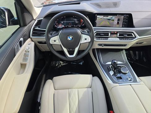 Used 2022 BMW X7 xDrive40i w/ Premium Package image 23