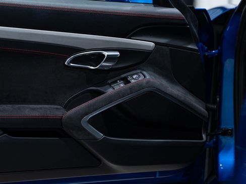 Used 2016 Porsche 911 GT3 w/ Sound Package Plus image 24