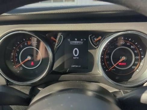 Used 2022 Jeep Wrangler Unlimited Sport image 27