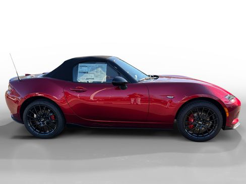 New 2025 MAZDA MX-5 Miata Club w/ Brembo/BBS Recaro Package image 6