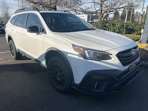 Used 2020 Subaru Outback Onyx Edition XT image 4