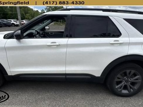 Used 2023 Ford Explorer XLT w/ Equipment Group 202A AWD/4WD image 8
