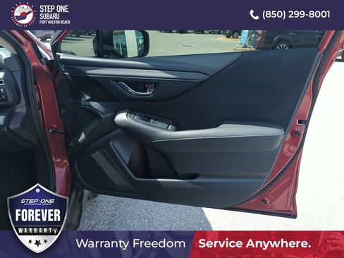 Used 2025 Subaru Outback Premium AWD/4WD image 32