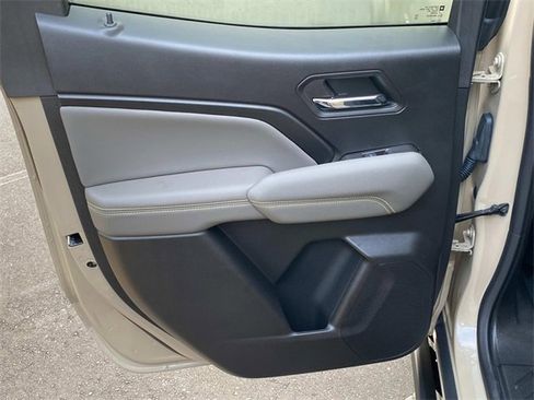 Used 2024 Chevrolet Colorado ZR2 w/ Technology Package image 10