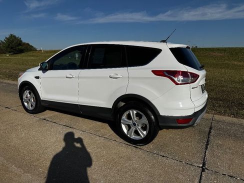 Used 2014 Ford Escape SE image 9
