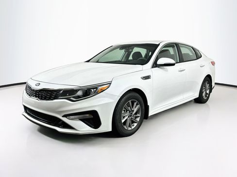 Used 2020 Kia Optima LX FWD image 3