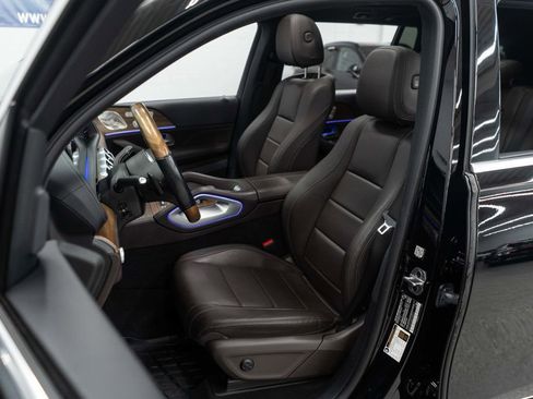 Used 2022 Mercedes-Benz GLS 450 4MATIC image 8