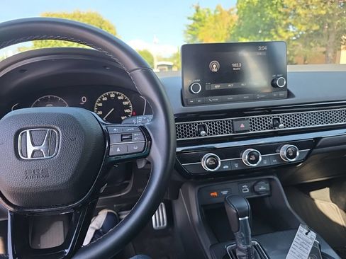 Used 2022 Honda Civic Sport image 21